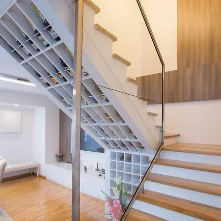 Apartman Bellezza * 图兹拉